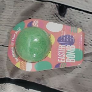 DA BOMB Easter Bath Bomb